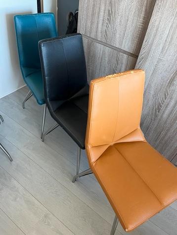 Gratis - 6 eetkamerstoelen van het merk Xooon beschikbaar voor biedingen