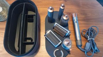 Dyson Airwrap nikkel/koper Garantie tot 21dec '25 Nieuwstaat beschikbaar voor biedingen