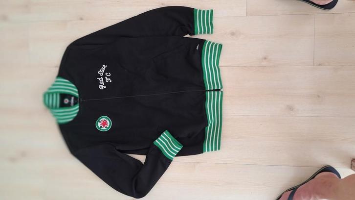 Red Star FC trainingsjack (L), Kleding | Heren, Sportkleding, Zo goed als nieuw, Voetbal, Rood, Ophalen of Verzenden
