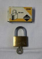 Hangslotjes 01.Messing handslot, Ophalen of Verzenden, Nieuw, Koper of Messing, Slot