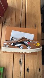 Palace Ugg Looney Tunes 43 Patta, UGG, Bruin, Overige typen, Nieuw