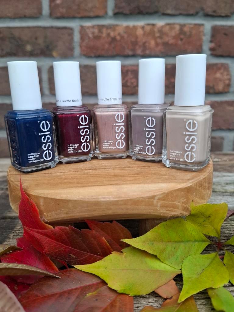 Essie Nagellak Set - 5 Kleuren, Overige kleuren, Ophalen of Verzenden, Zo goed als nieuw, Handen en Nagels