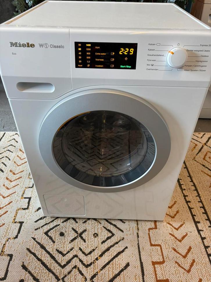 Miele W1 Classic WDB030 – 7 kg / 1400 toeren, Witgoed en Apparatuur, Wasmachines, Zo goed als nieuw, Voorlader, 6 tot 8 kg, Minder dan 85 cm