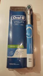 Oral b vitality 100 cross action tandenborstel type 3710 new, Nieuw, Tandenborstel, Ophalen of Verzenden