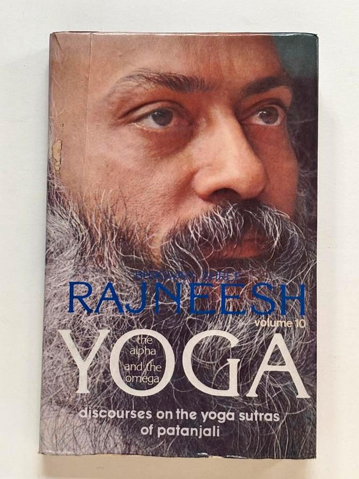 Bhagwan Shree Rajneesh - Yoga the Alpha and the Omega - 10, Boeken, Esoterie en Spiritualiteit, Zo goed als nieuw, Meditatie of Yoga