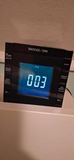 Bigben RR70 Kubus wekkerradio met projectie en FM radio, Ophalen of Verzenden
