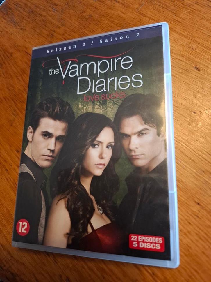 The Vampire Diaries Seizoen 2 - Love Sucks DVD Box, Cd's en Dvd's, Dvd's | Tv en Series, Zo goed als nieuw, Drama, Boxset, Vanaf 12 jaar