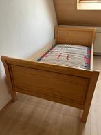 Eenpersoonsbed beuken- of eikenhout verstelbare lattenbodem, Huis en Inrichting, Ophalen, Eenpersoons, Bruin, 210 cm
