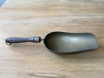 Kruideniersschep beschikbaar voor biedingen