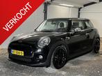 Mini Mini 1.5 Cooper Business 2018 NL AUTO 2e EIG NAVI,CRUIS, Auto's, Voorwielaandrijving, Gebruikt, 4 stoelen, Zwart