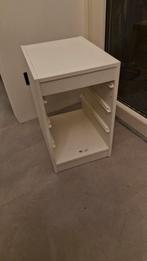 Witte Ikea Trofast kast met 3 metalen mandjes, Ophalen, Minder dan 50 cm, Zo goed als nieuw, 3 of 4 laden