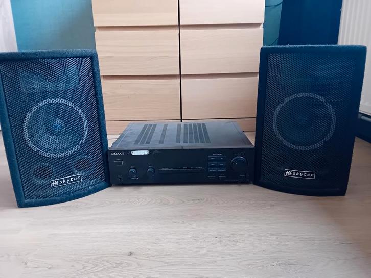 Luitsprekers en versterker., Audio, Tv en Foto, Luidsprekers, Gebruikt, Front, Rear of Stereo speakers, 60 tot 120 watt, Overige merken