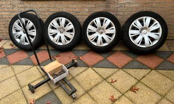 Set winterbanden Vredestein Snowtrack 5 205/55 R16 op velg beschikbaar voor biedingen