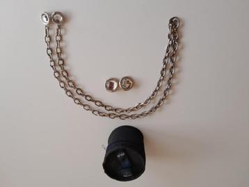 Vintage Biche de Bère lariat sjaalketting en klipoorbellen beschikbaar voor biedingen
