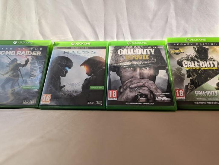 Xbox One bundel: Halo5, Tomb Raider, COD WWII & IW, Spelcomputers en Games, Games | Xbox One, Zo goed als nieuw, Avontuur en Actie