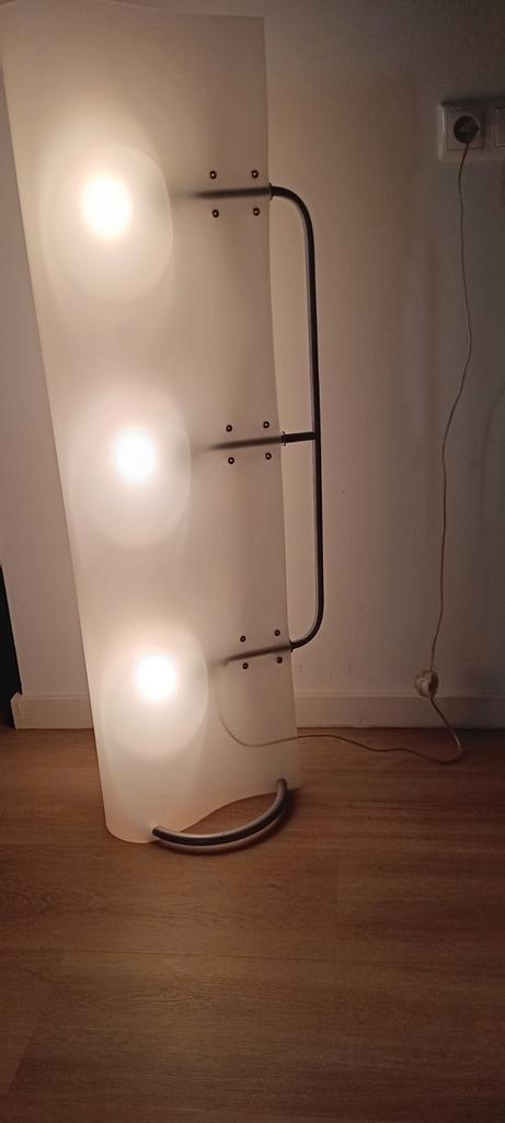 designlamp, herkomst Parijs, kunsstofdesign, Huis en Inrichting, Lampen | Vloerlampen, Gebruikt, Minder dan 100 cm, Ophalen