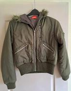 Leuke kaki groene dames jas / jack maat 36 / S met capuchon, Kleding | Dames, Ophalen of Verzenden, Zo goed als nieuw, Maat 36 (S)