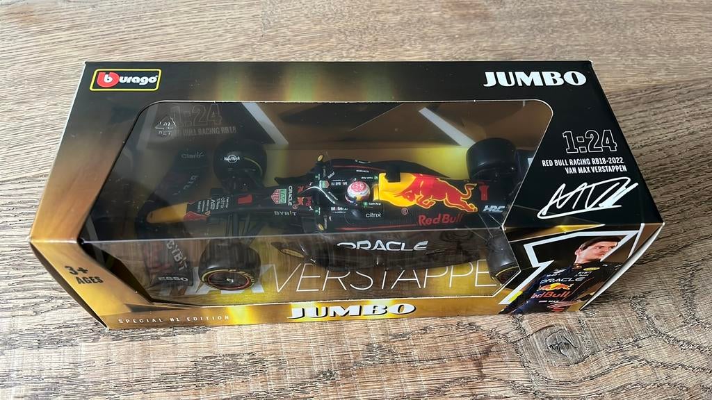 Maxv Verstappen schaalmodel uit 2022.  Red Bull Racing RB18, Ophalen, Nieuw