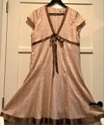 Zalmkleurige jurk met bruine details, Kleding | Dames, Maat 38/40 (M), Ophalen of Verzenden, Zo goed als nieuw, Roze