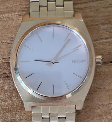 NIXON dames Horloge  beschikbaar voor biedingen