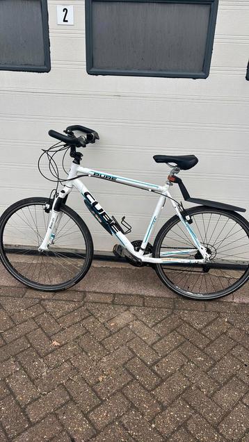 Cube wielrenfiets beschikbaar voor biedingen