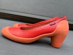 CAMPER pump met hakje rood/oranje mt 39, Ophalen of Verzenden, Zo goed als nieuw, Rood