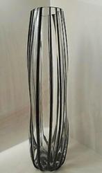 Crate & Barrel Black Tie vaas., Ophalen of Verzenden, Zo goed als nieuw, Zwart, Minder dan 50 cm