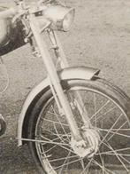 Gezocht: Voorvork voor bromfiets (zie foto), Fietsen en Brommers, Brommeronderdelen | Oldtimers, Ophalen of Verzenden, Gebruikt