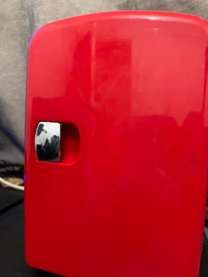 Minikoelkast, Witgoed en Apparatuur, Koelkasten en IJskasten, Zo goed als nieuw, Zonder vriesvak, 200 liter of meer, 160 cm of meer