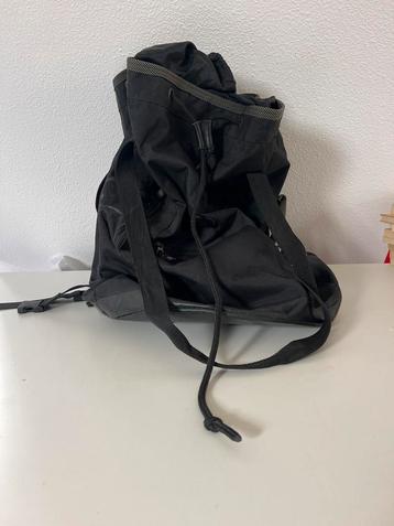 Grote Zwarte Rugzak/Plunjezak beschikbaar voor biedingen
