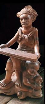 Handgesneden Javaans beeld. (Sanskriet), Antiek en Kunst, Ophalen of Verzenden