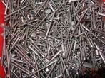 Gratis gezocht kleine metalen  oud ijzer, Doe-het-zelf en Verbouw, IJzerwaren en Bevestigingsmiddelen, Ophalen, Zo goed als nieuw