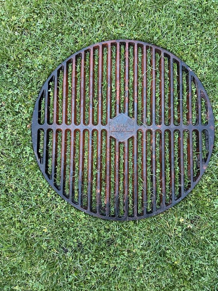 The Bastard Gietijzer Rooster Large, Tuin en Terras, Barbecue-accessoires, Gebruikt, Ophalen