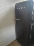 Smeg Koelkast zwart met Vriesvak - Goede Staat, Witgoed en Apparatuur, Koelkasten en IJskasten, Ophalen, Gebruikt, 200 liter of meer
