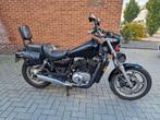Zwarte Honda Shadow VT1100C Shadow uit 1986, Ophalen
