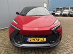 Toyota C-HR Hybrid 140 Executive Bi-Tone | Heads Up Display, Stof, Euro 6, 4 cilinders, Adaptive Cruise Control