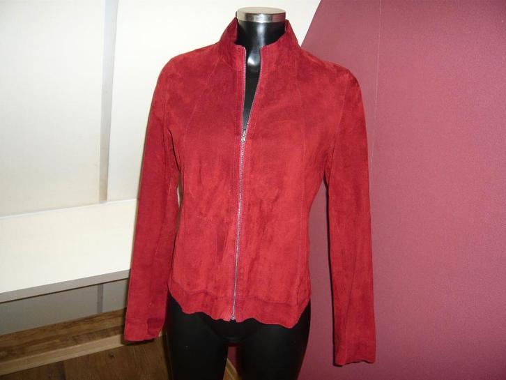 Leer en suede rood jasje 2 zijden te dragen mt 36-38, Kleding | Dames, Jasjes, Kostuums en Pakken, Zo goed als nieuw, Jasje, Maat 36 (S)