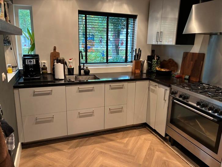 Ikea hoogglans keuken lichtgrijs. Moet eind november weg!, Huis en Inrichting, Keuken | Keukenelementen, Gebruikt, Grijs, Ophalen