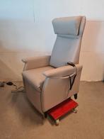 Nette fitFORM 540 M3 sta op stoel / opsta stoel, Diversen, Verpleegmiddelen, Ophalen