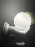 Delfts Wit – Keramieken handlamp – Opaline globe – jaren 70, Ophalen of Verzenden, Zo goed als nieuw, Minder dan 50 cm