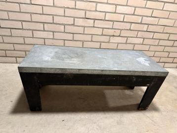 Vintage tafel Metaal/Hout beschikbaar voor biedingen