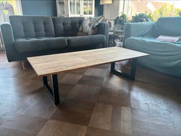 Mooi industriële salontafel van fraké beschikbaar voor biedingen