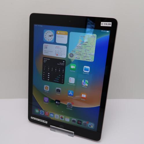 iPad 2017 5th Gen 32GB Wifi | in Goede Staat, Computers en Software, Apple iPads, Zo goed als nieuw