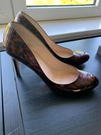 Hoge hakken lakleer panterprint grote maat, Kleding | Dames, Schoenen, Bruin, Ophalen of Verzenden, Zo goed als nieuw, Schoenen met hoge hakken