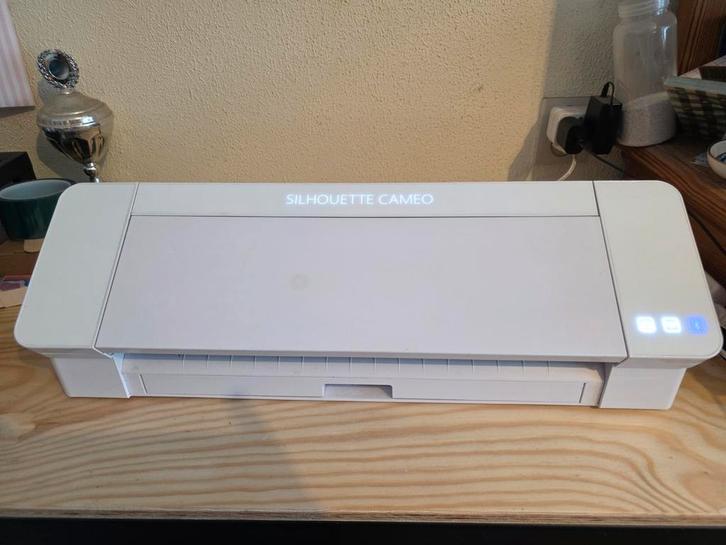 Silhouette Cameo 4 - Snijplotter, Hobby en Vrije tijd, Borduren en Borduurmachines, Nieuw, Onderdeel of Toebehoren, Machineborduren