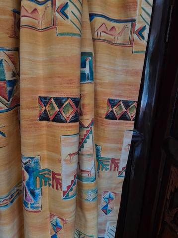 Vrolijke frisse kleur geel nieuw 4 x 65 x 148 lang 260 148 H beschikbaar voor biedingen