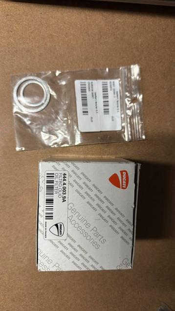Oliefilter ducati diverse modellen 444.4.003.9A beschikbaar voor biedingen