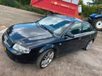 Audi A4 3.0 V6 162KW 2004 Zwart nieuwe apk 11-6-26, Auto's, Voorwielaandrijving, Stof, A4, Zwart