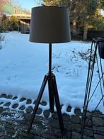 Schemerlamp driepoot hout/koper met beige kap, Ophalen, Gebruikt, Beige, Rond