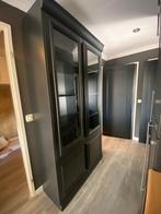 Zwarte WOOOD kast met ramen, Huis en Inrichting, Kasten | Stellingkasten, Ophalen, Zo goed als nieuw